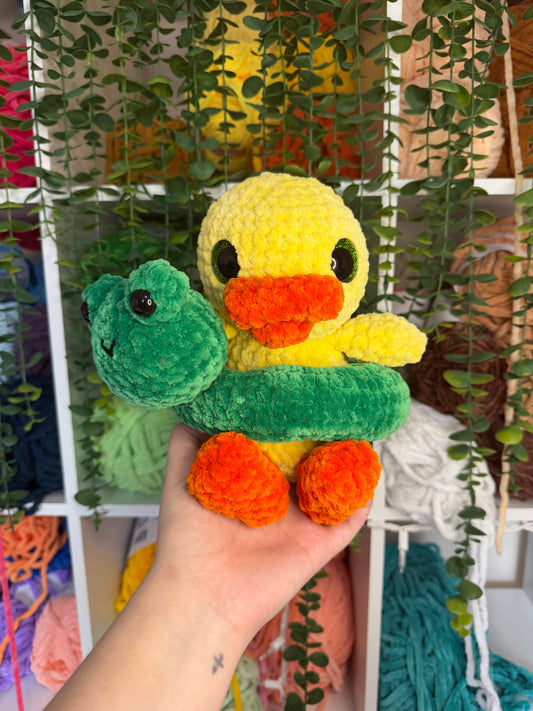 Duck in Frog Pool Float